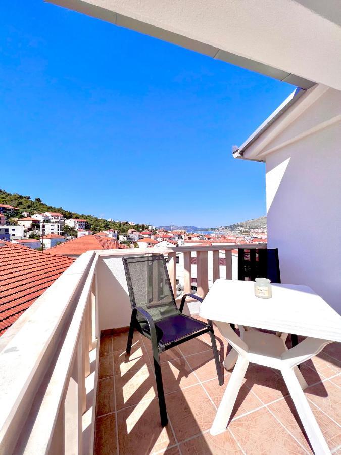 Apartments Mdk Kate Trogir Exterior photo